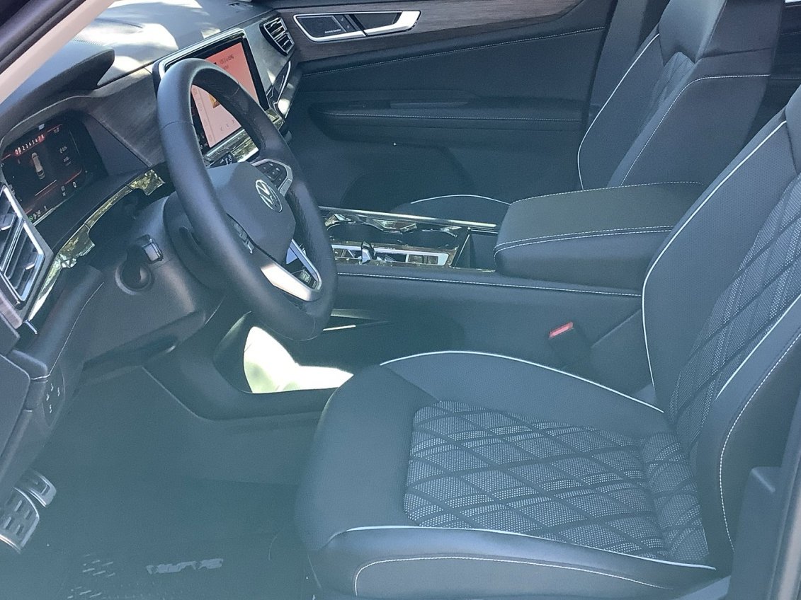 New 2026 Avocado Green Pearl Volkswagen 2.0T SEL Premium R-Line image 20