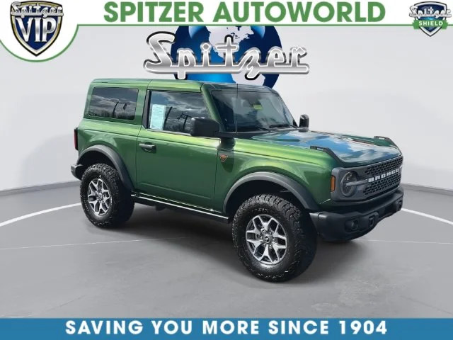 Certified Used 2025 Green Metallic Ford Badlands image 3