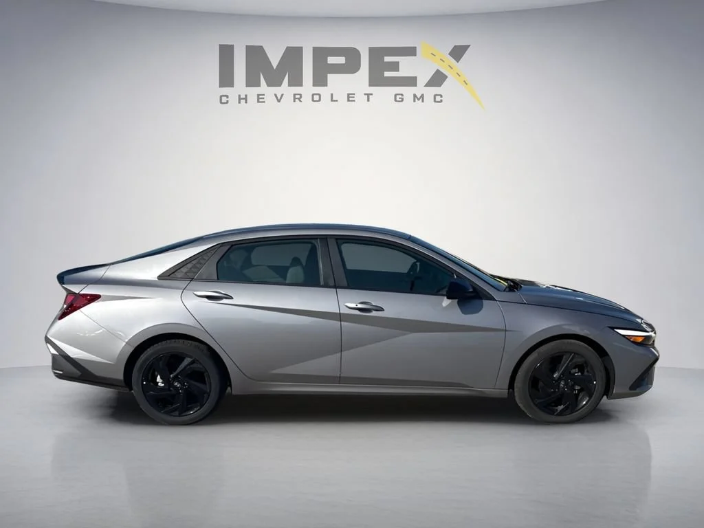Used 2026 Silver Hyundai SEL Sport image 6