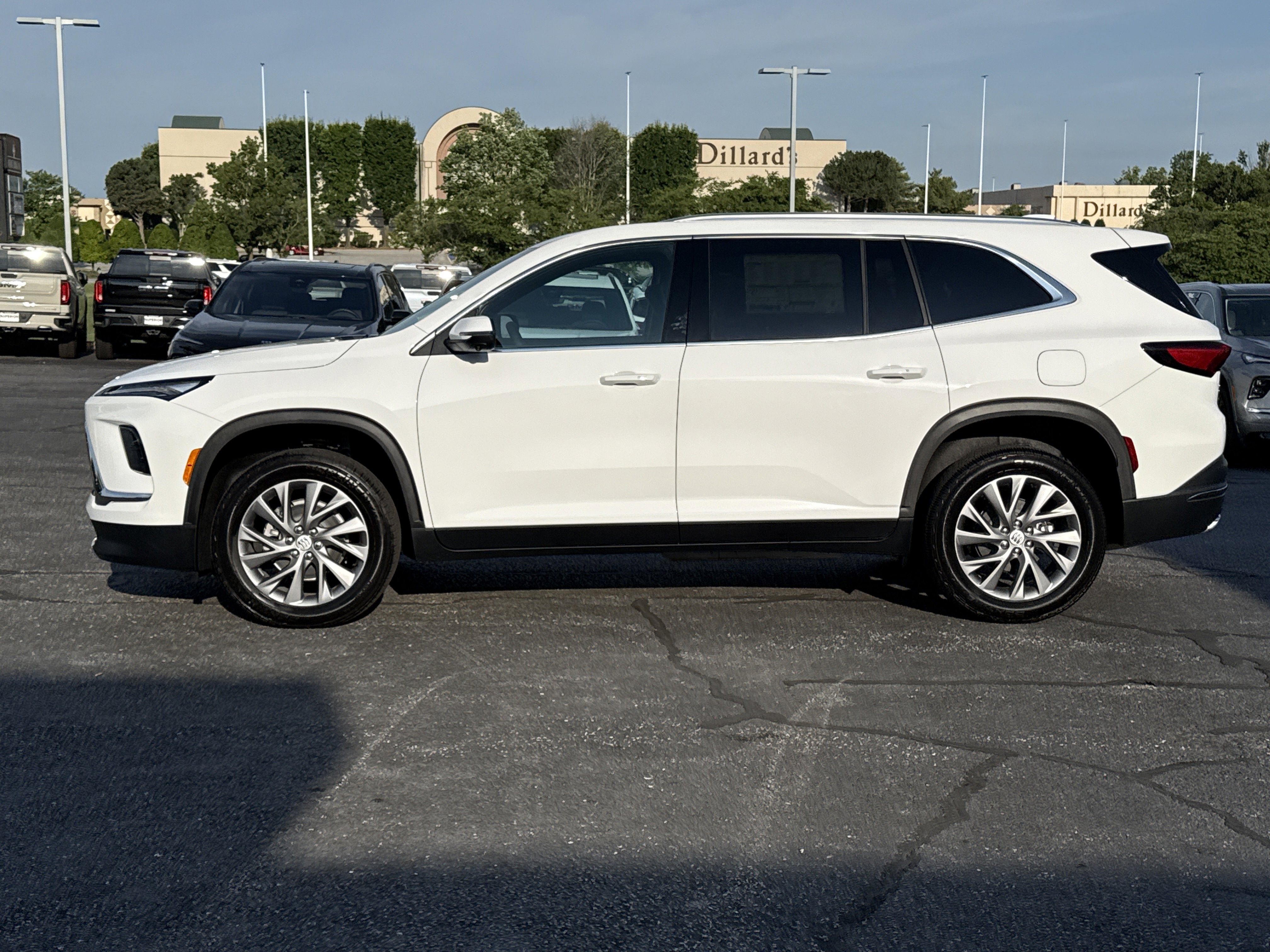 2026 Buick Enclave Preferred - Photo 13