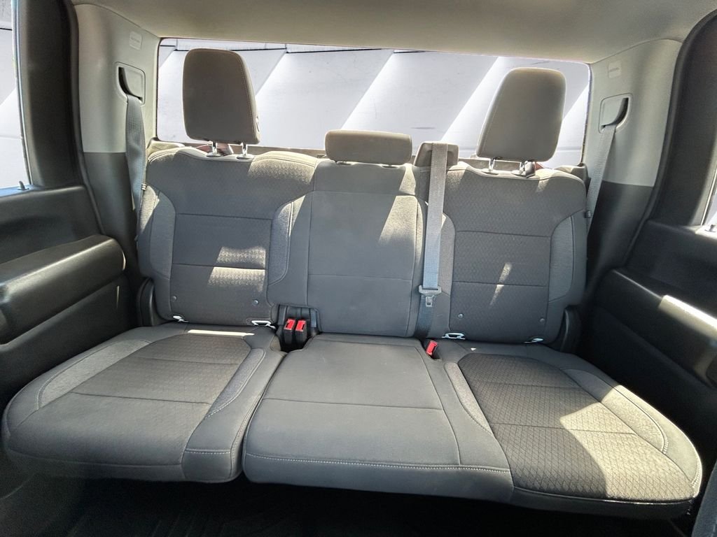 Used 2022 White Chevrolet LT image 18
