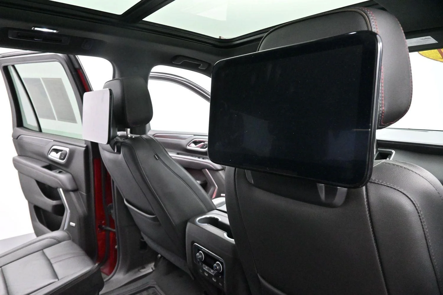 Used 2021 CHERRY RED TINTCOAT Chevrolet RST image 39