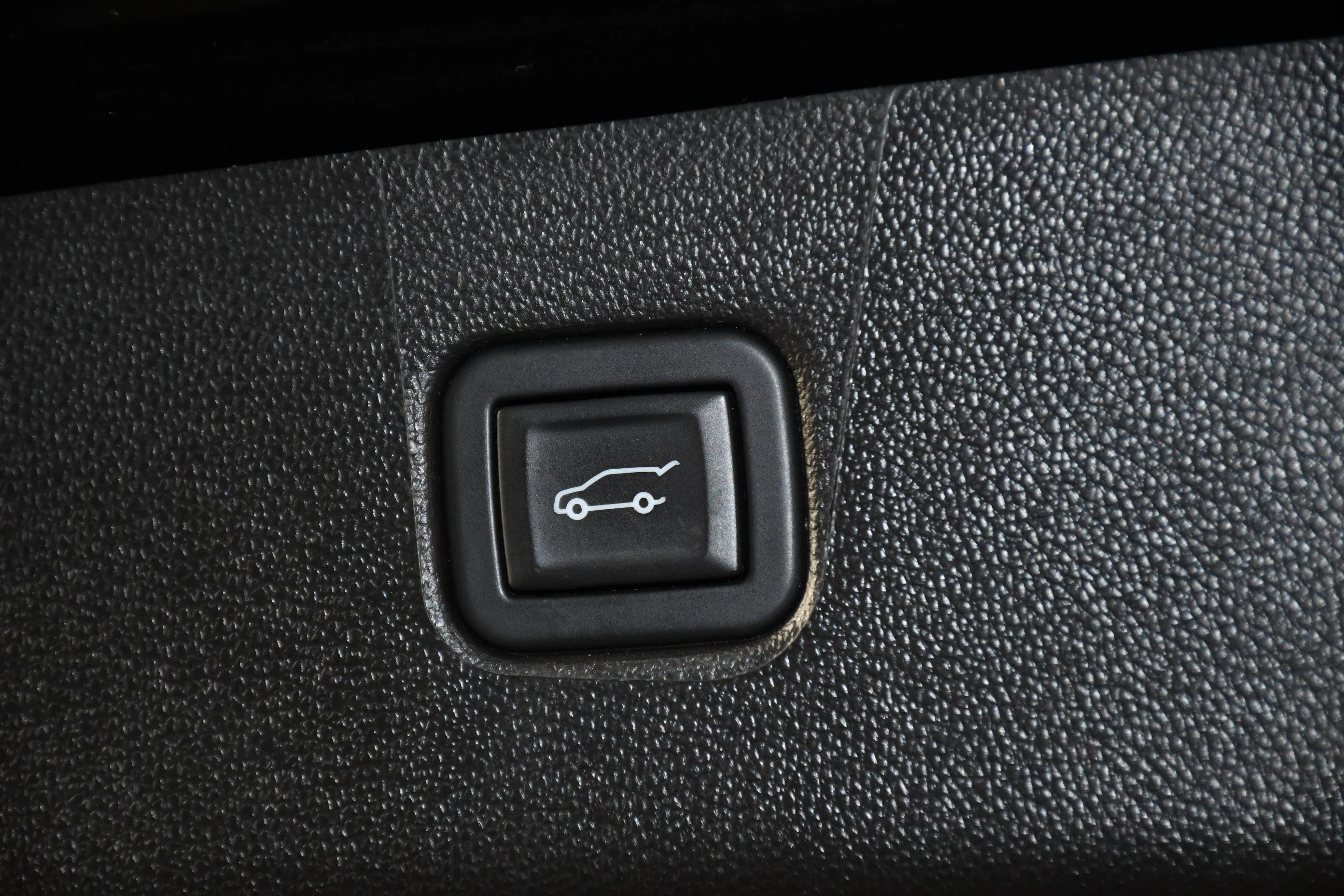 Used 2024 Black Chevrolet Premier image 51