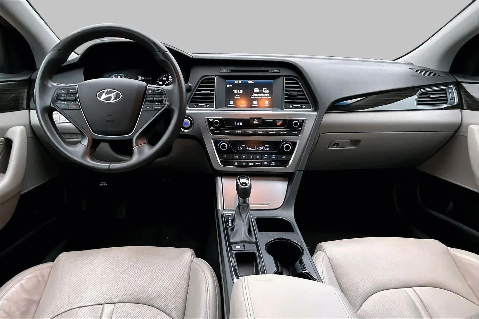 Used 2017 Eclipse Black Hyundai Limited image 13