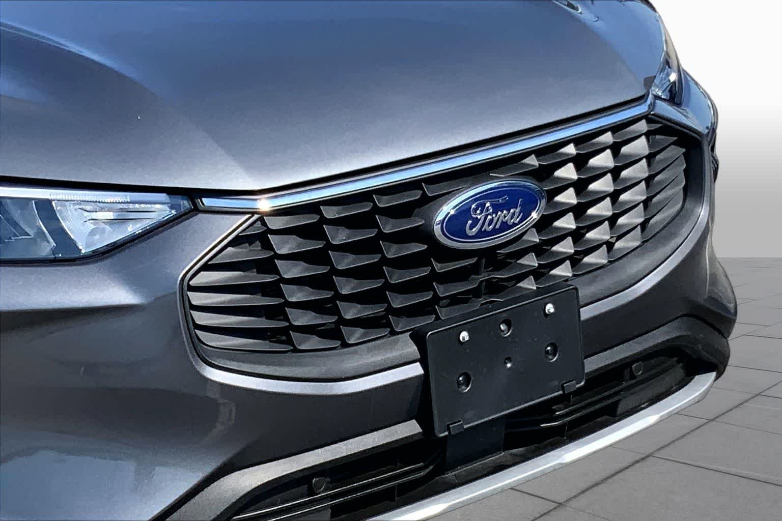 Certified Used 2023 Carbonized Gray Metallic Ford Active image 26