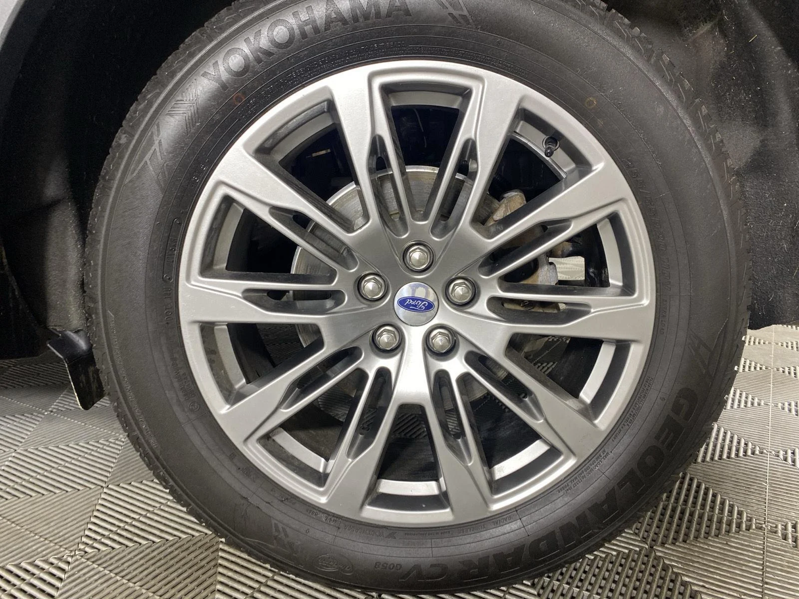 Used 2025 Carbonized Gray Ford Active image 9