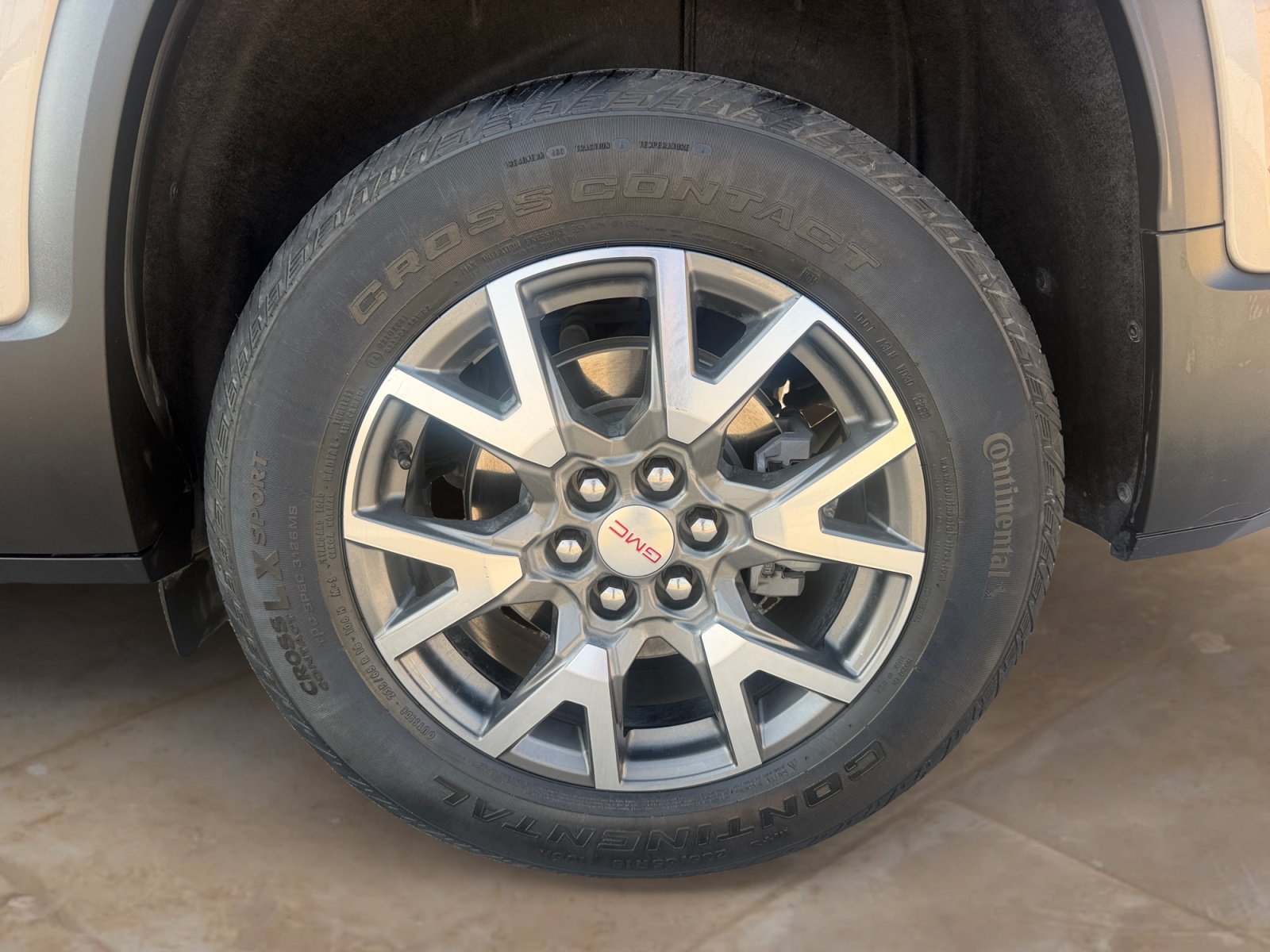 Used 2022 Light Stone Metallic GMC SLE image 23