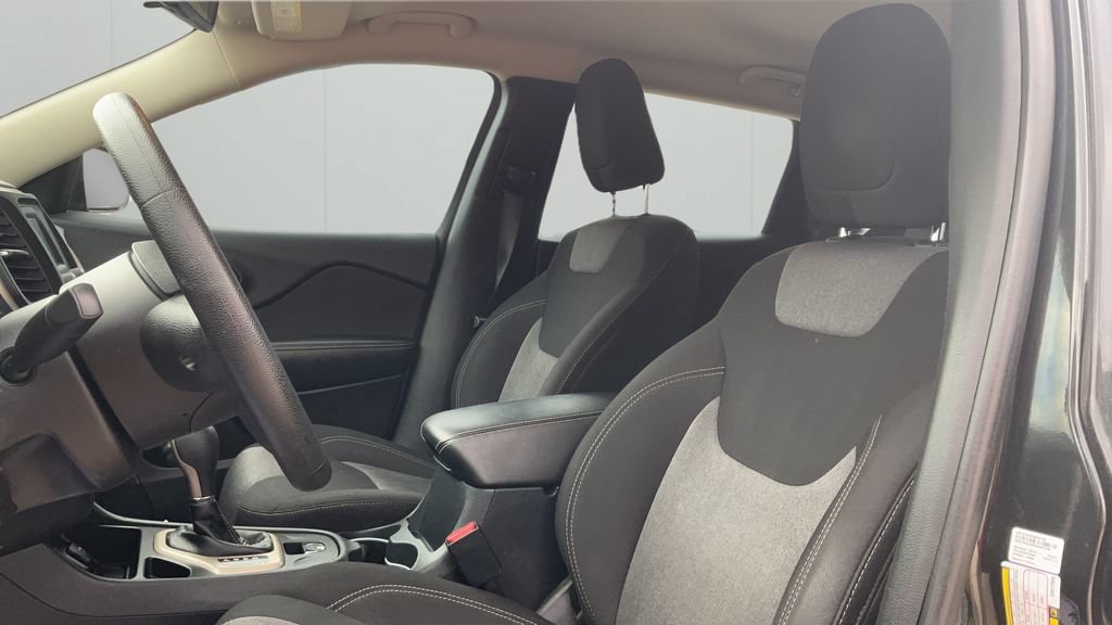 Used 2016 None Jeep Sport image 14