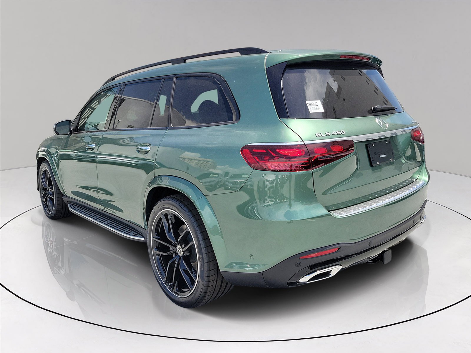 New 2026 MANUFAKTUR Ireland Mid Green Metallic Mercedes-Benz GLS 450 image 35
