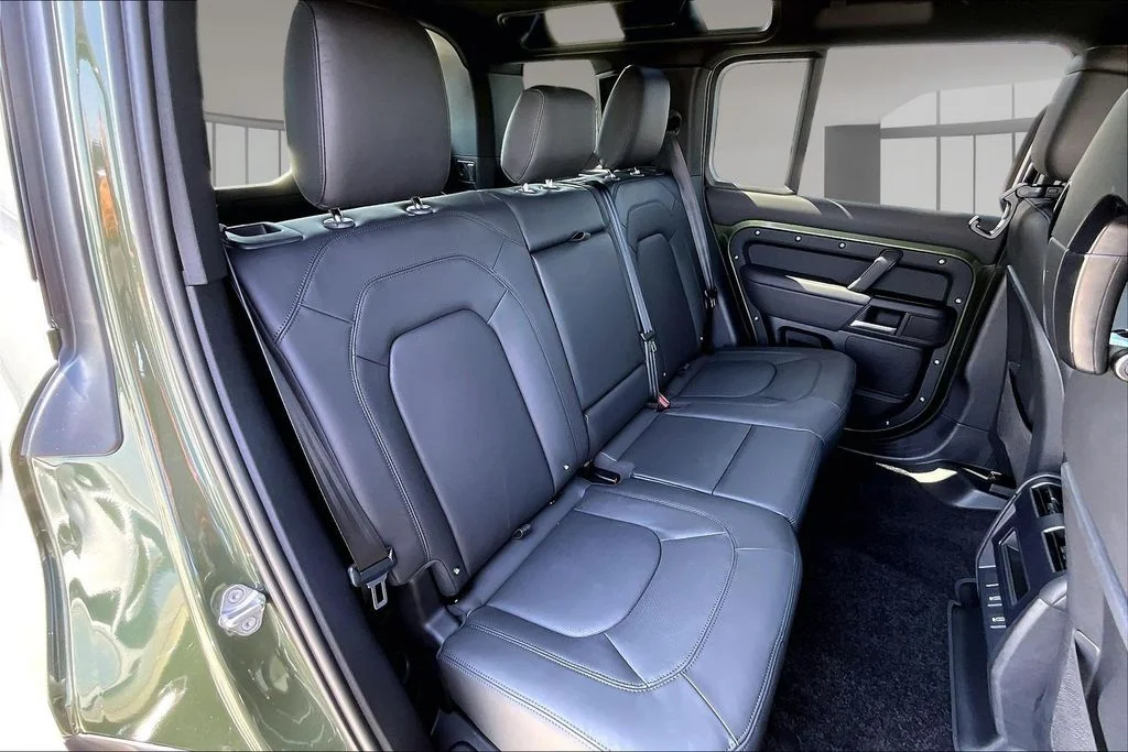 New 2026 Green Land Rover S image 10