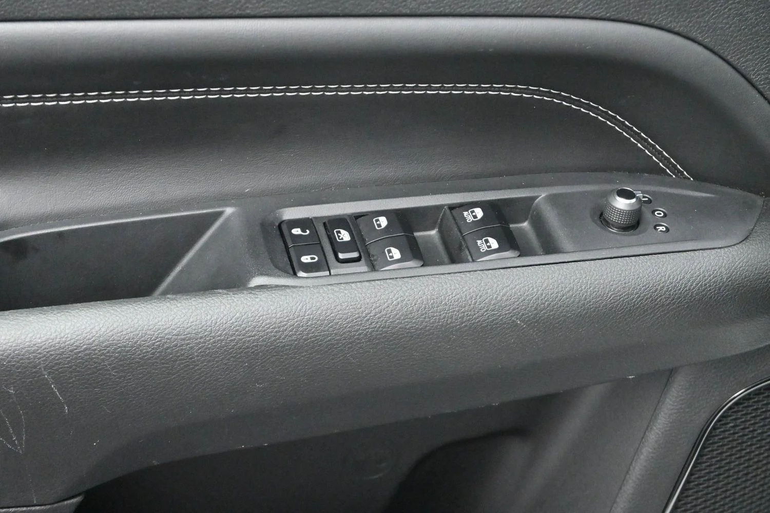Used 2023 Bright White Clearcoat Jeep Altitude image 11