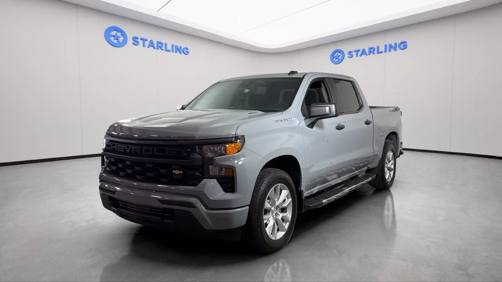 Used 2025 Slate Gray Metallic Chevrolet Custom image 2