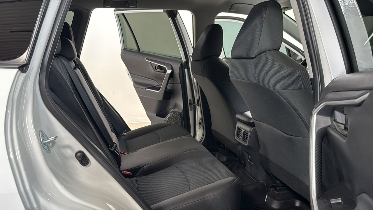 Used 2023 White Toyota LE image 17