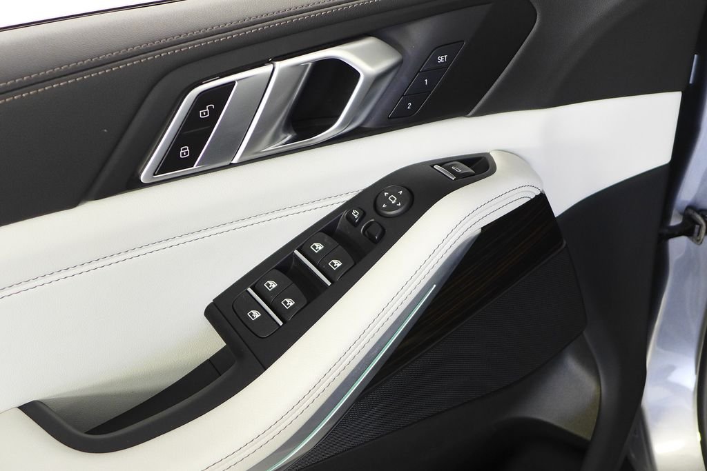 Used 2024 Skyscraper Gray Metallic BMW sDrive40i image 12