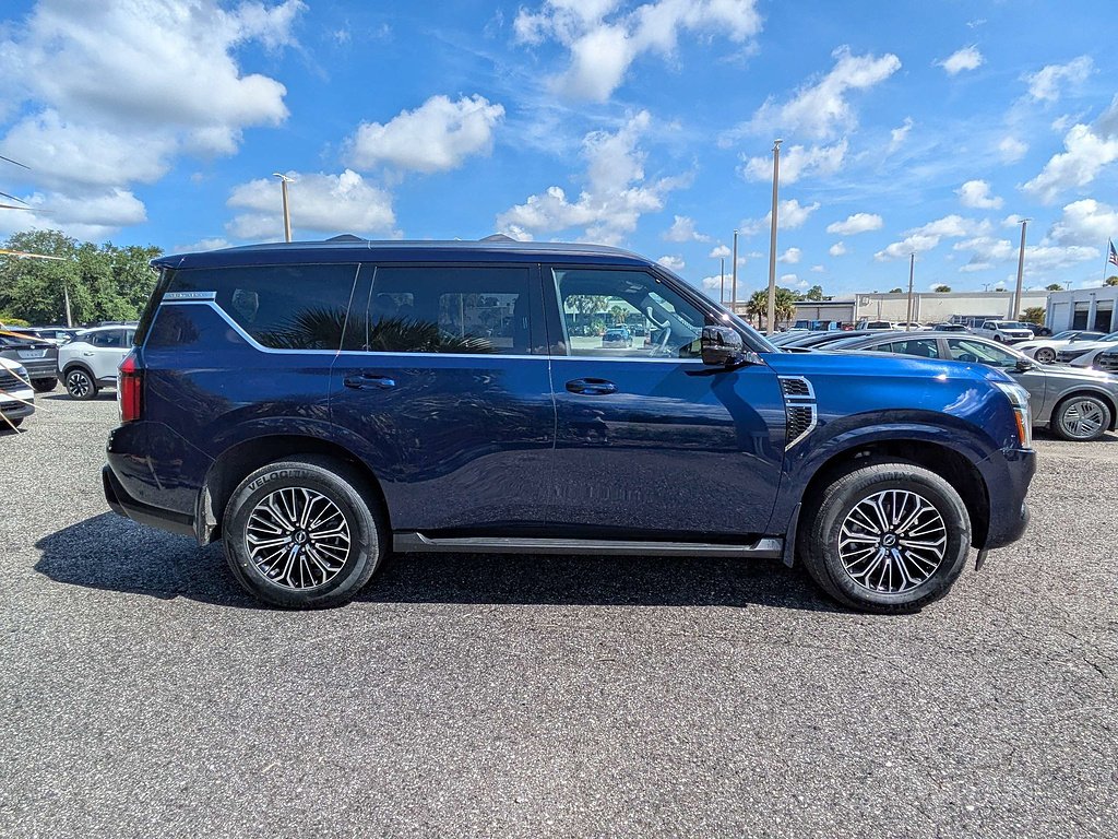 2025 Nissan Armada Platinum - Photo 2