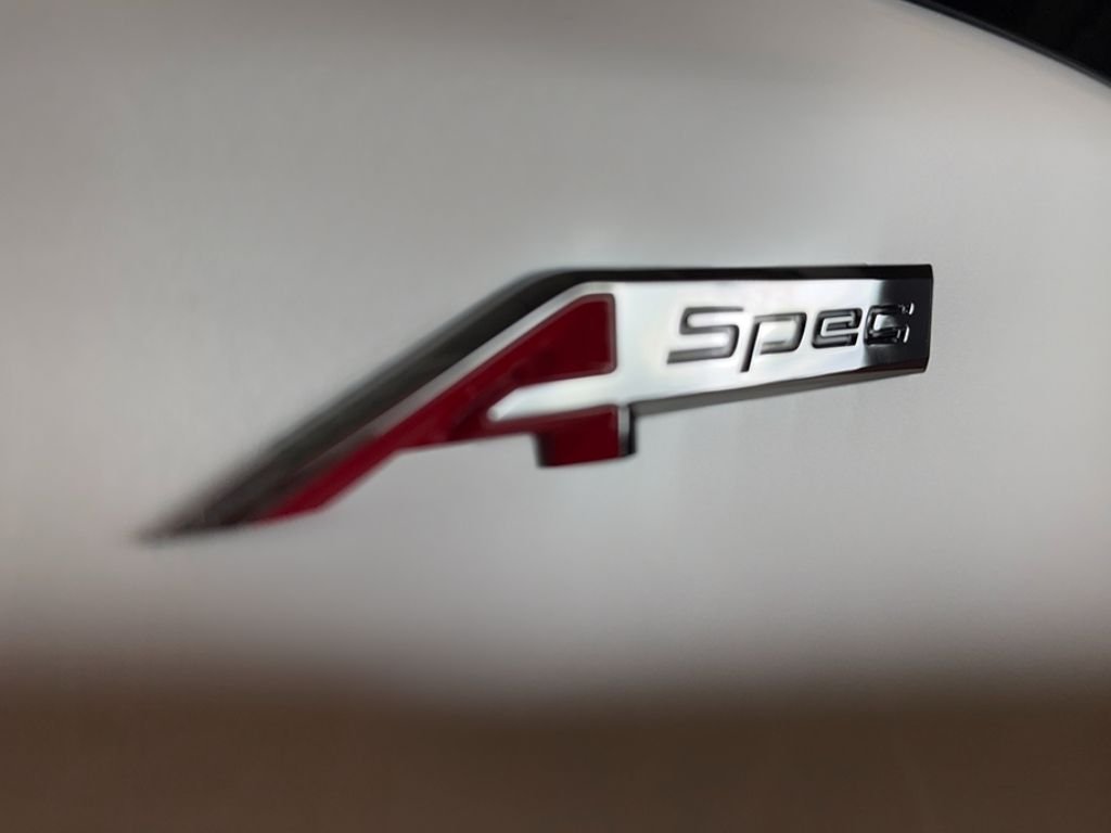 Used 2026 Platinum White Pearl Acura  image 10