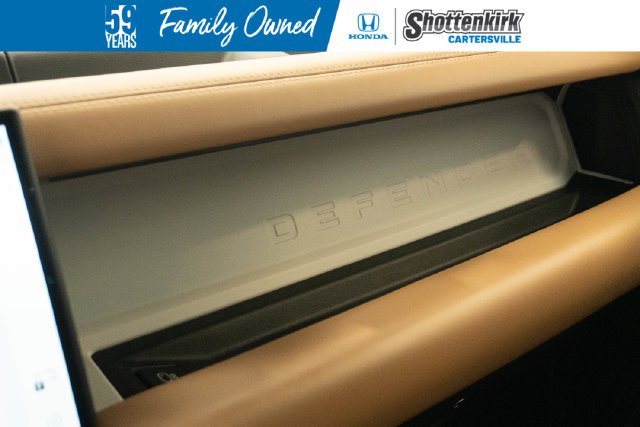 Used 2025  Land Rover S image 25