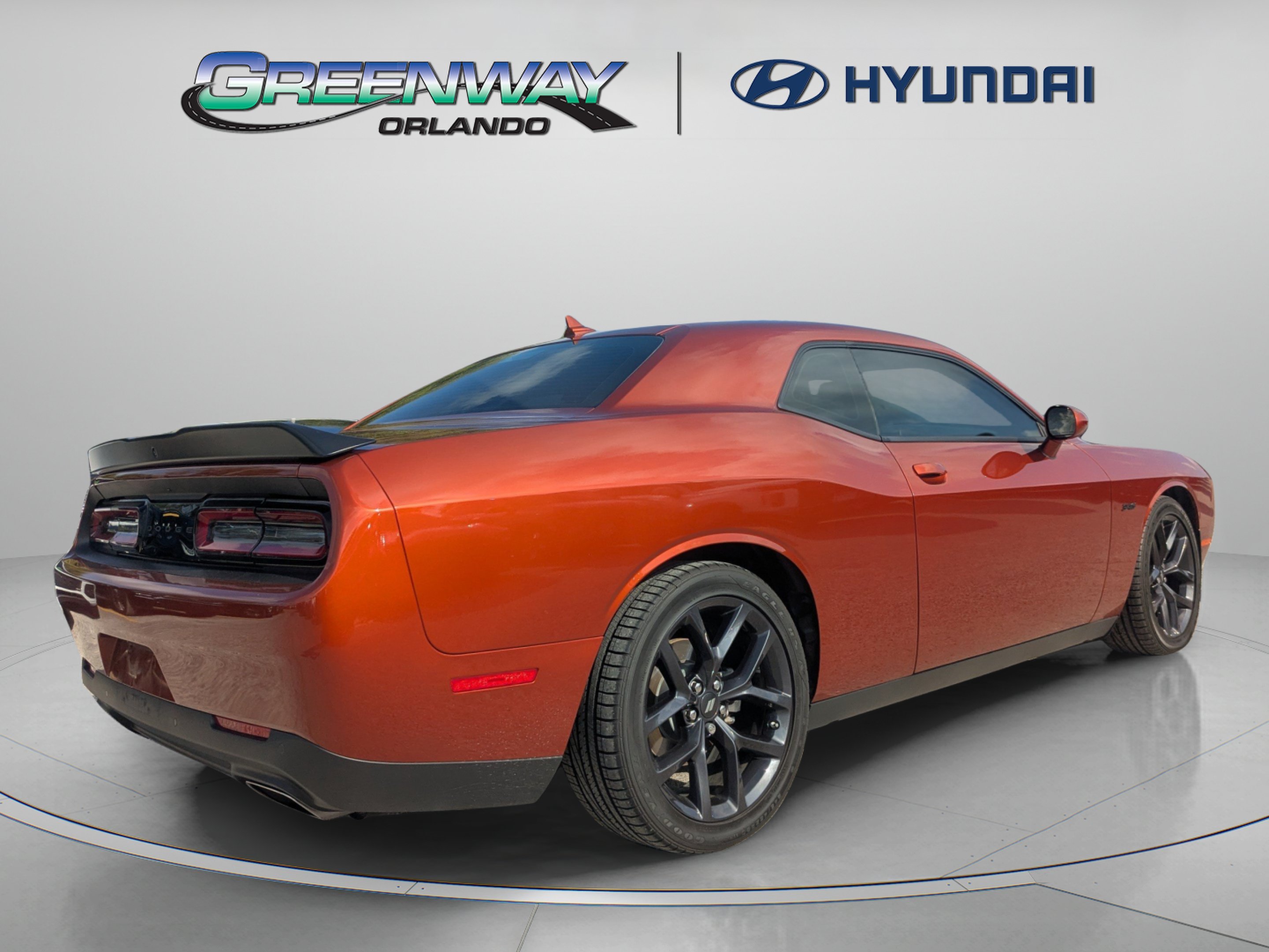 2023 Dodge Challenger R/T - Photo 8