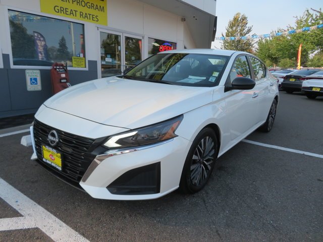 2024 Nissan Altima SV
