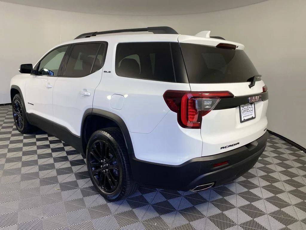 Used 2023 White GMC SLE image 6