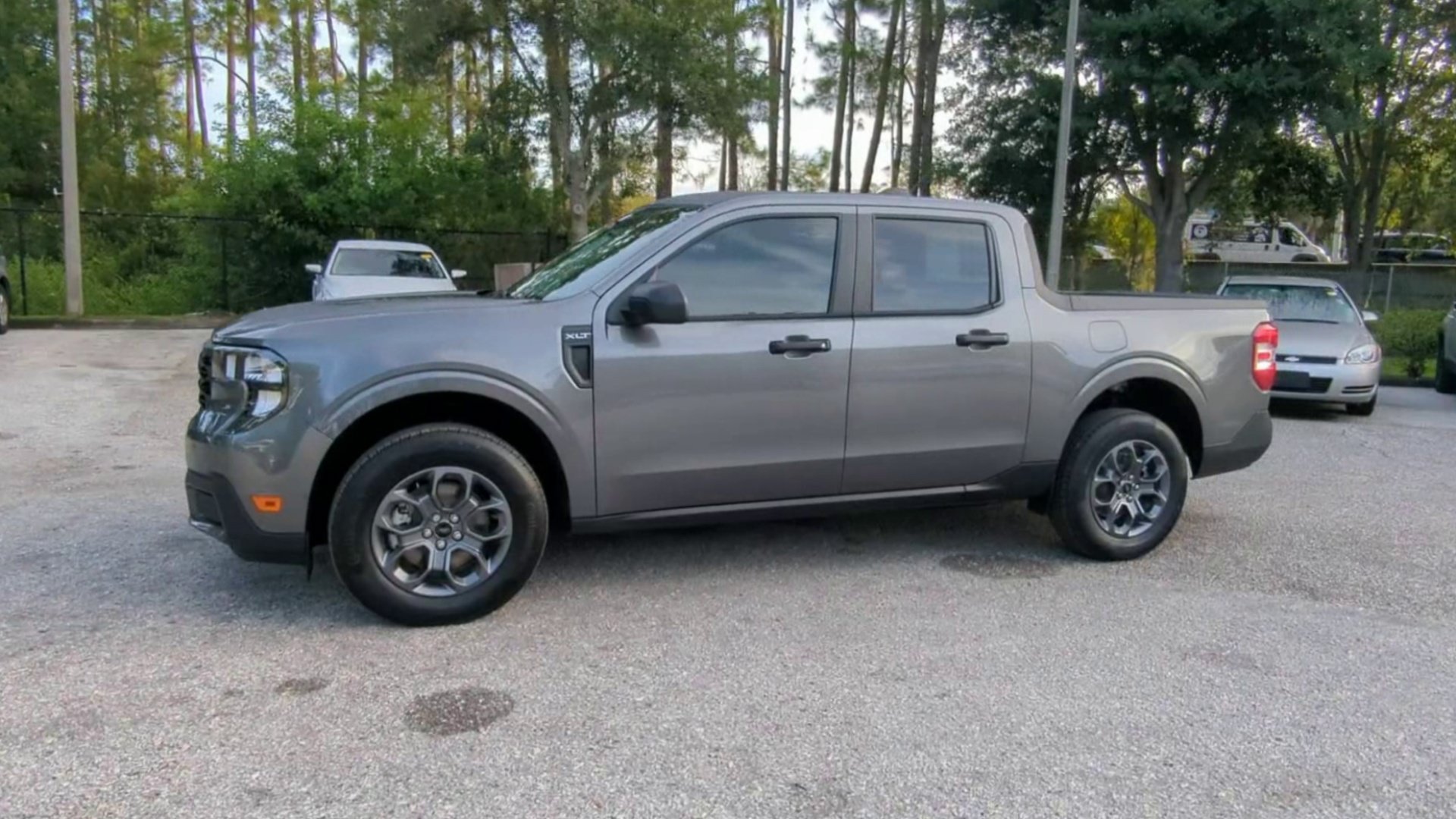 New 2026 Carbonized Gray Metallic Ford XLT image 12