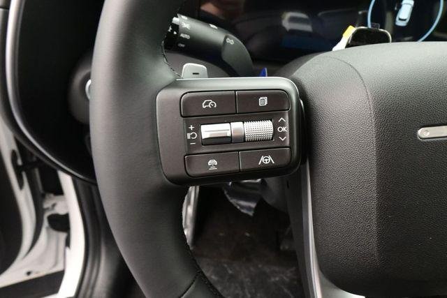 New 2026 White Hyundai SEL AWD image 17