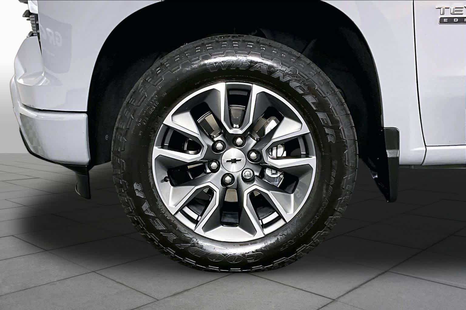 Used 2025 Slate Gray Metallic Chevrolet RST image 10