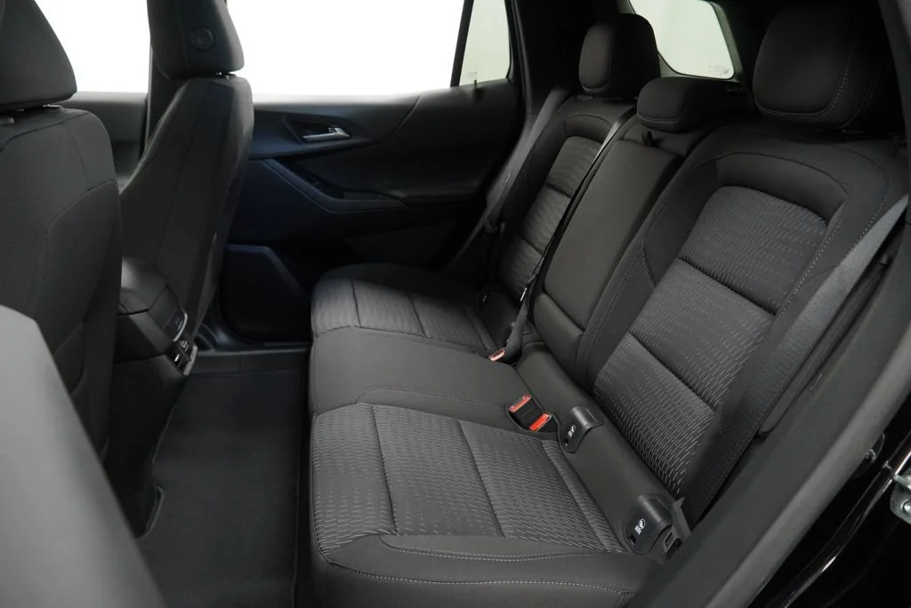 2027 Chevrolet Equinox LT - Photo 12