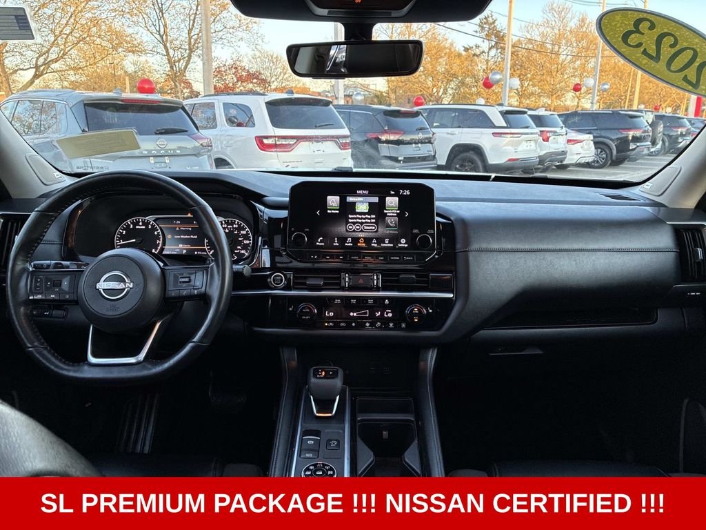 Used 2023 White Nissan SL image 18