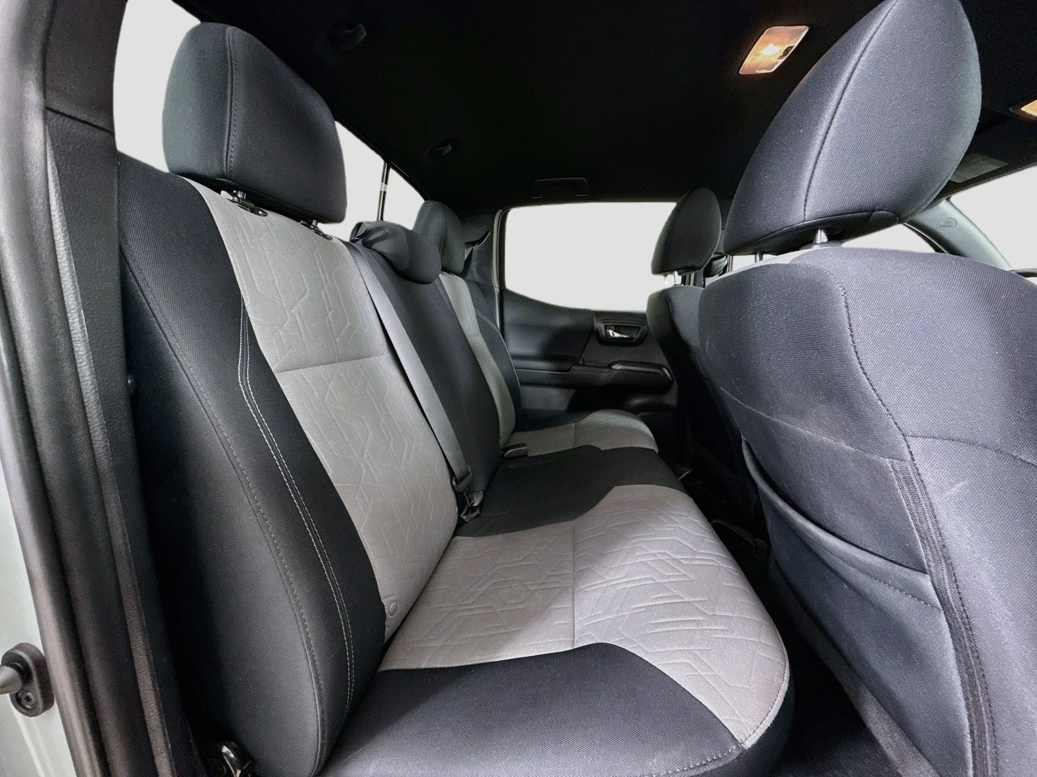 Used 2022  Toyota SR image 26