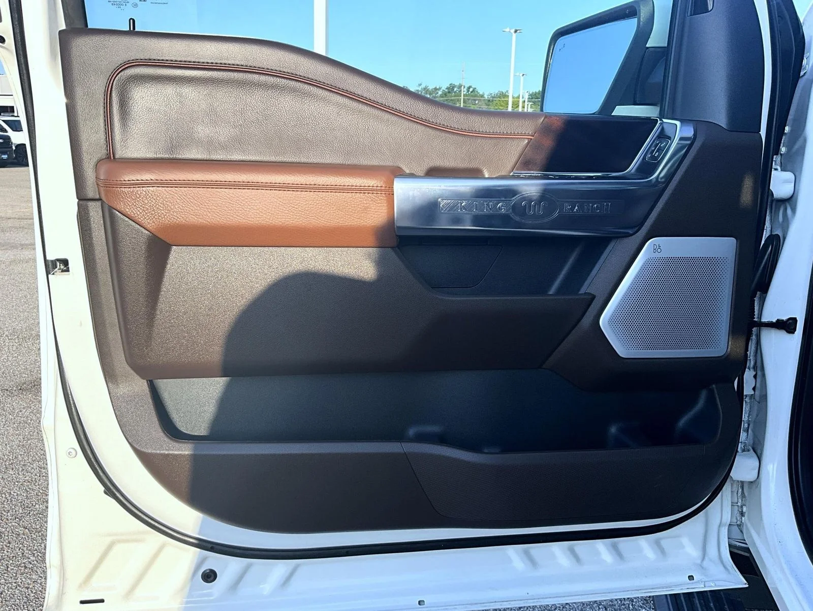 Used 2025 White Ford King Ranch image 12