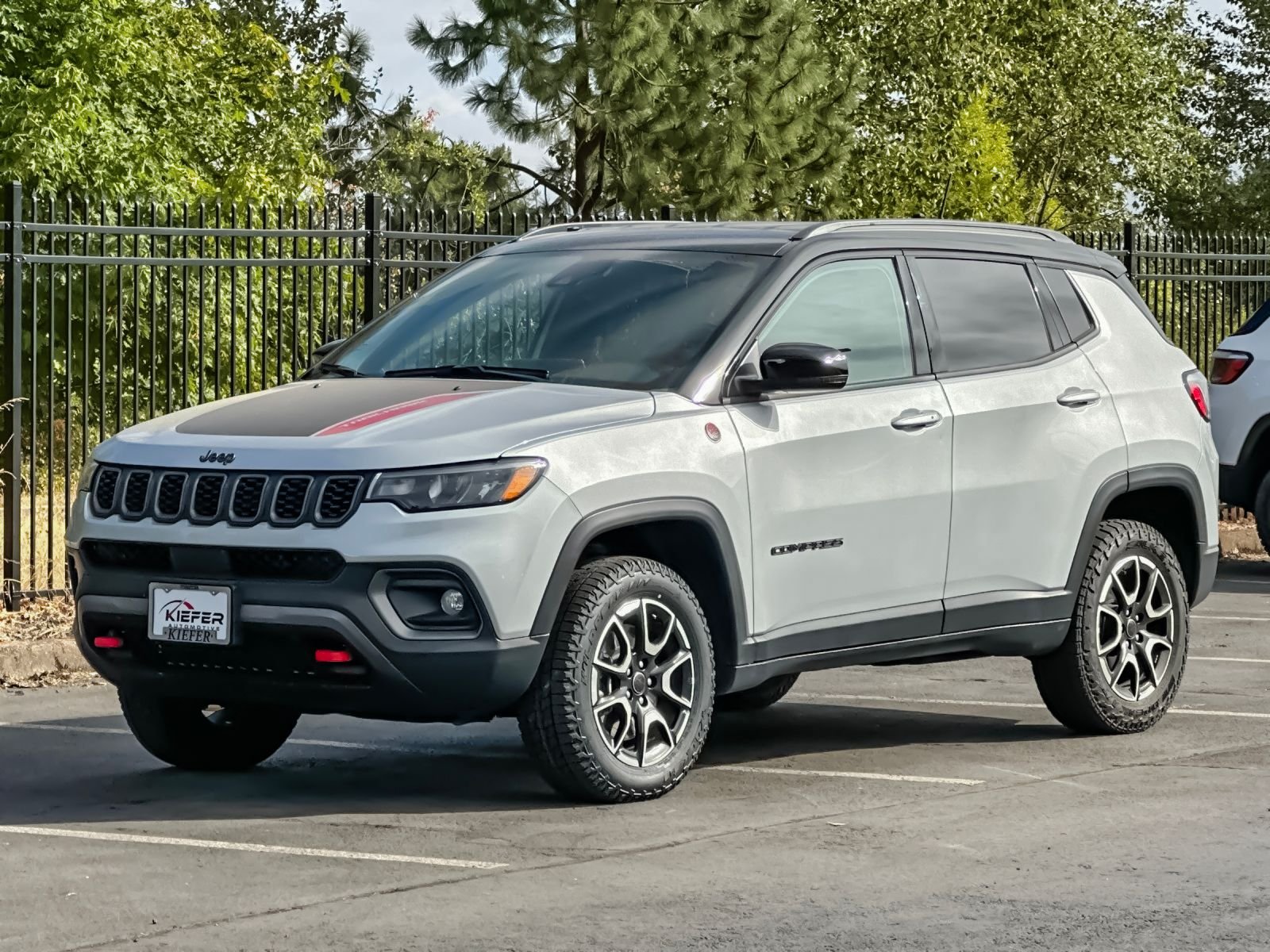 Used 2025 Silver Jeep Trailhawk image 7