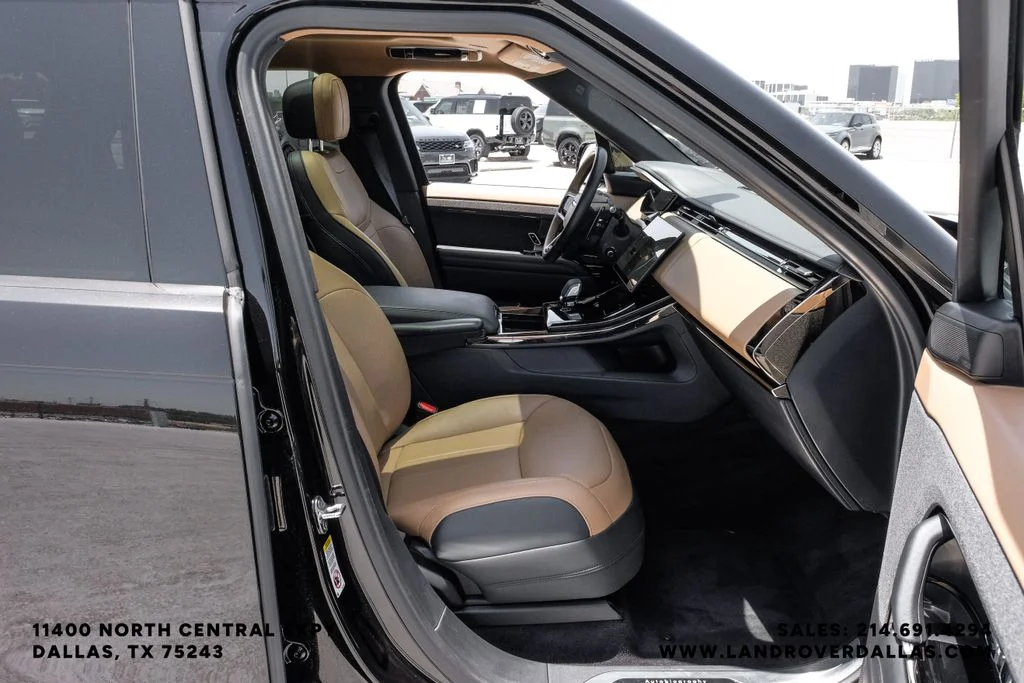 Certified Used 2024 SV Bespoke Match to Sample in Gloss Finish Land Rover Autobiography image 37