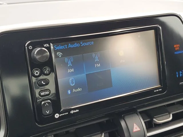 Used 2018 Blue Toyota XLE image 34