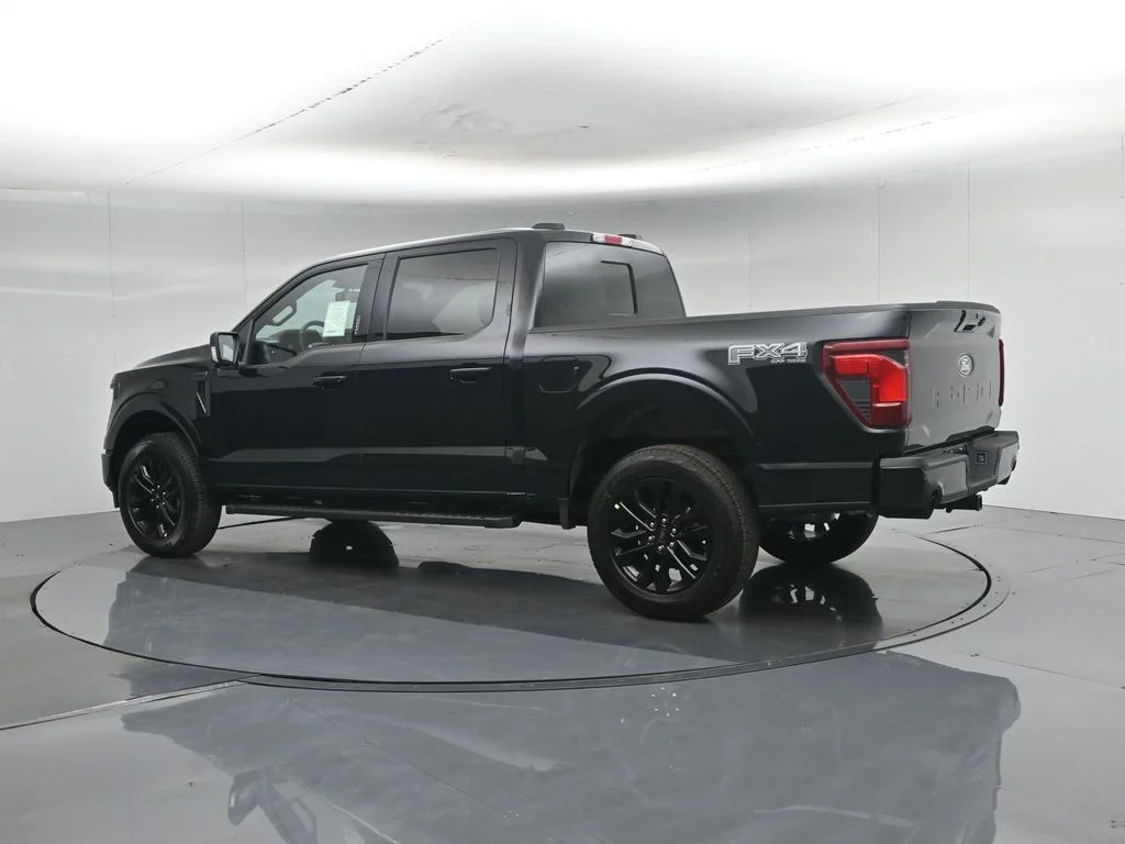 New 2026 Agate Black Metallic Ford XLT image 6