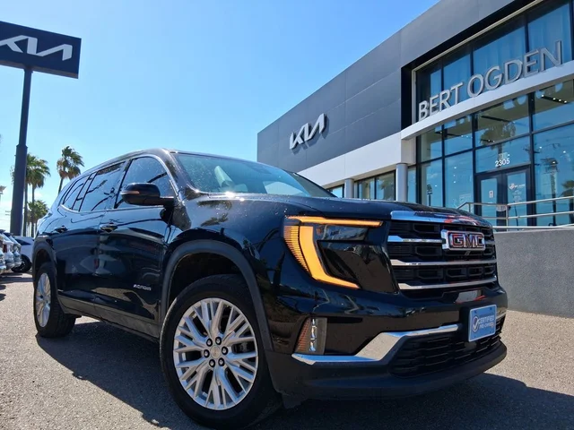 2024 GMC Acadia Elevation