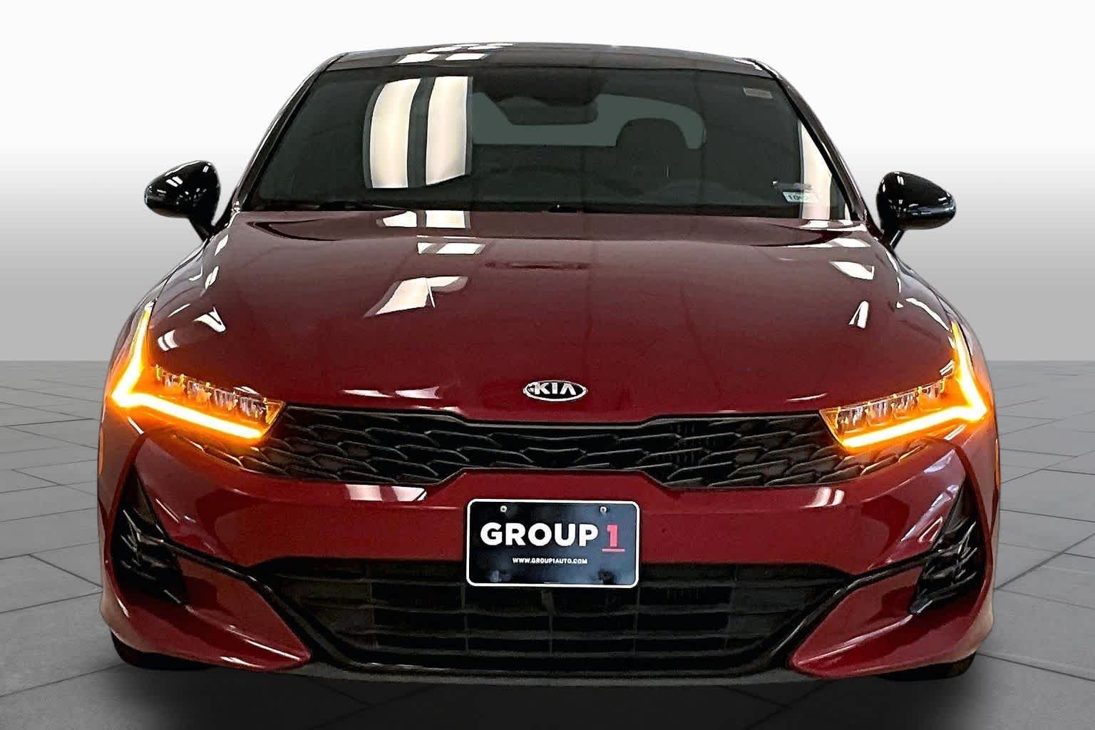 Used 2021 Passion Red Kia GT image 3