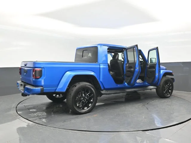Certified Used 2022 Hydro Blue Pearlcoat Jeep High Altitude image 31
