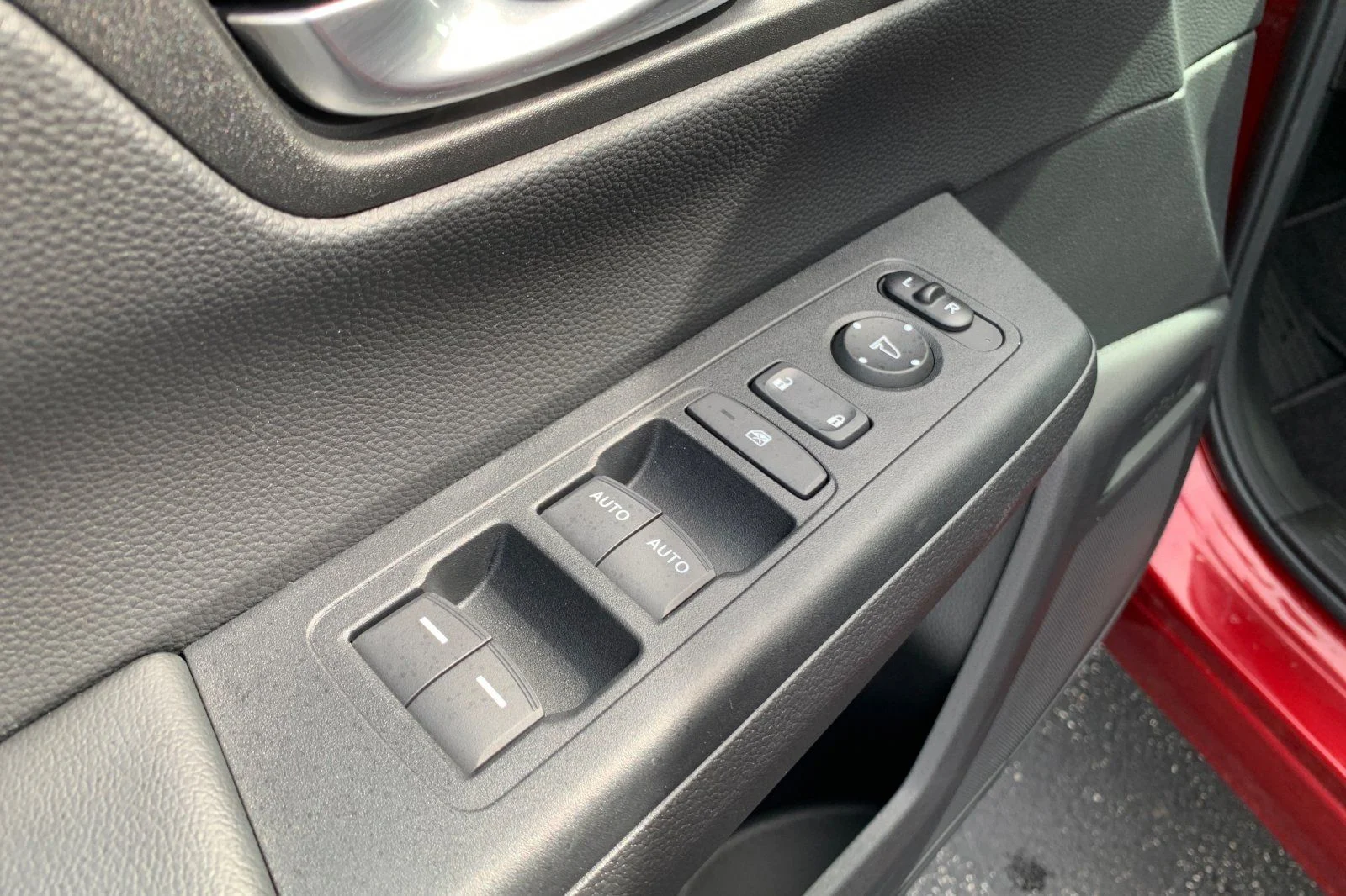 Certified Used 2025  Honda Sport image 14