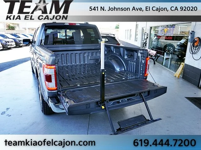Used 2023 Gray Ford Lariat image 15