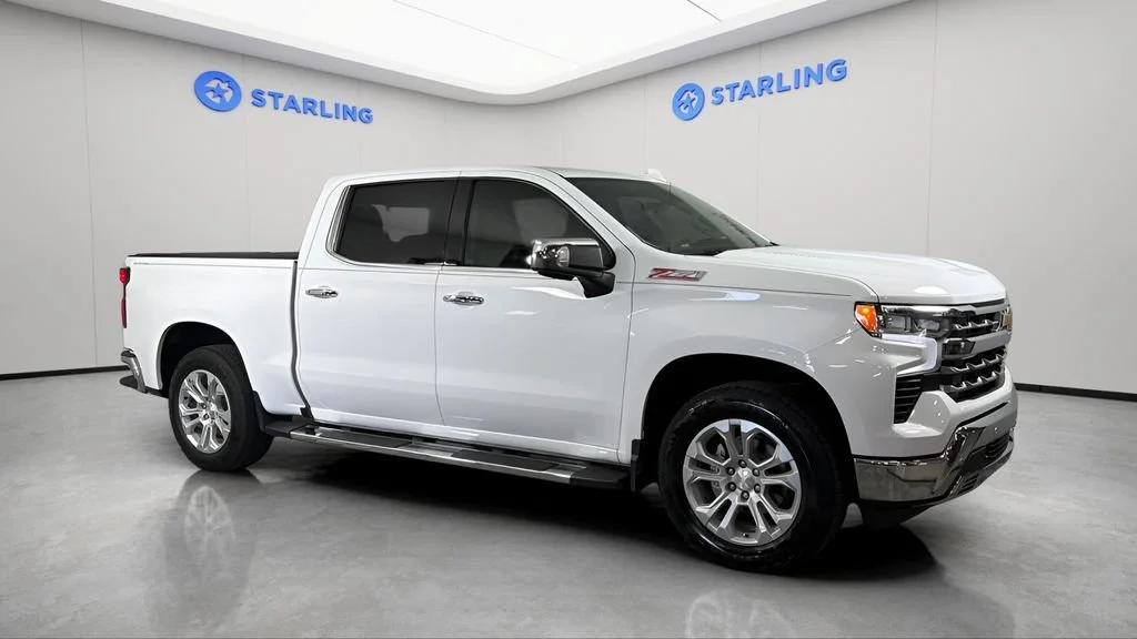 Used 2024 Summit White Chevrolet LTZ image 13