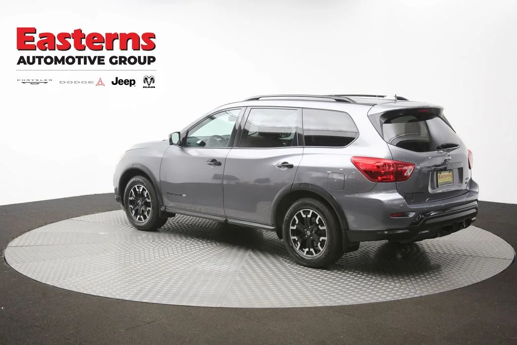 Used 2020 Gray Nissan SL image 72