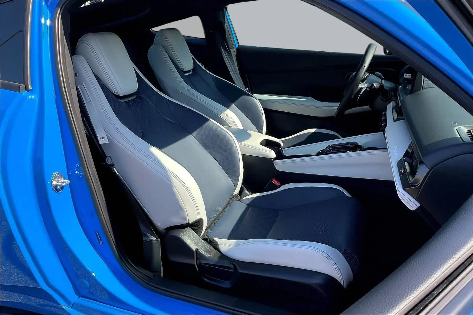 Used 2026 Boost Blue Pearl Honda  image 9