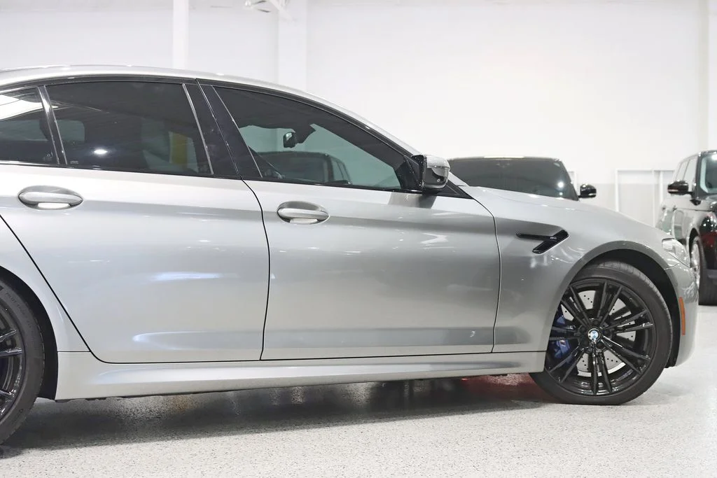 Used 2019 Gray BMW  image 12