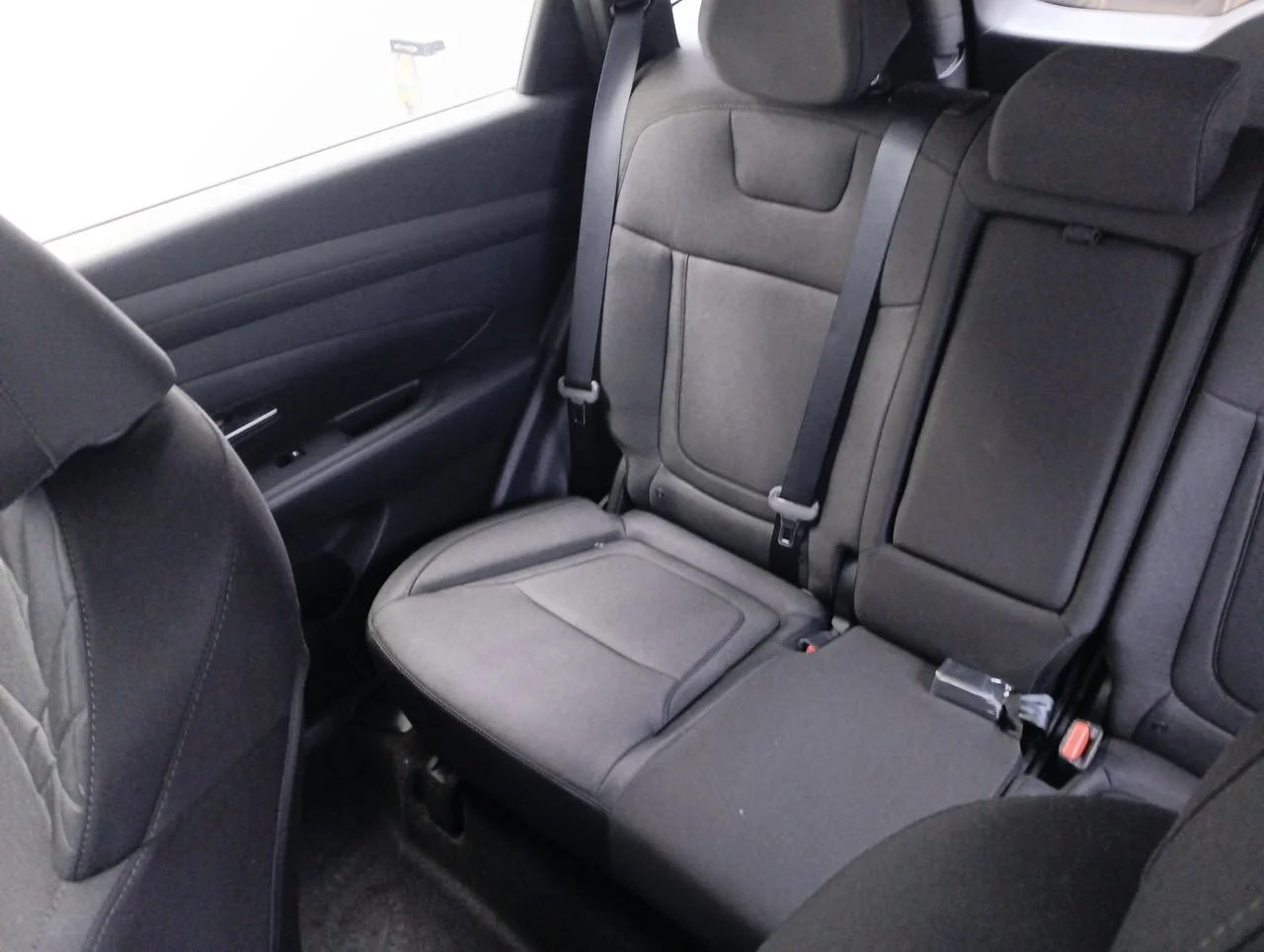 New 2026 White Pearl Tricoat Hyundai SE image 13