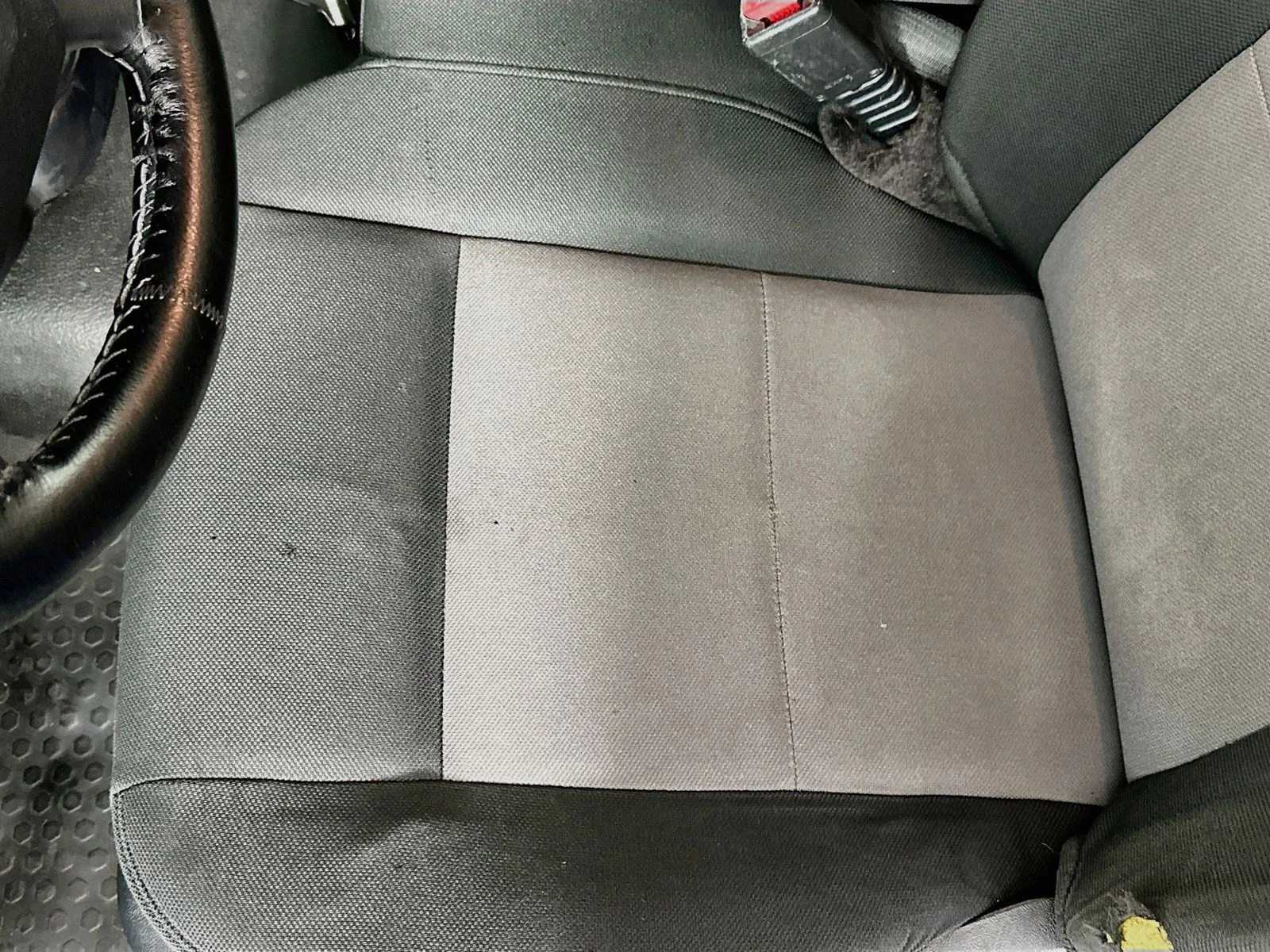 Used 2011 Vista Blue Metallic Ford XLT image 18