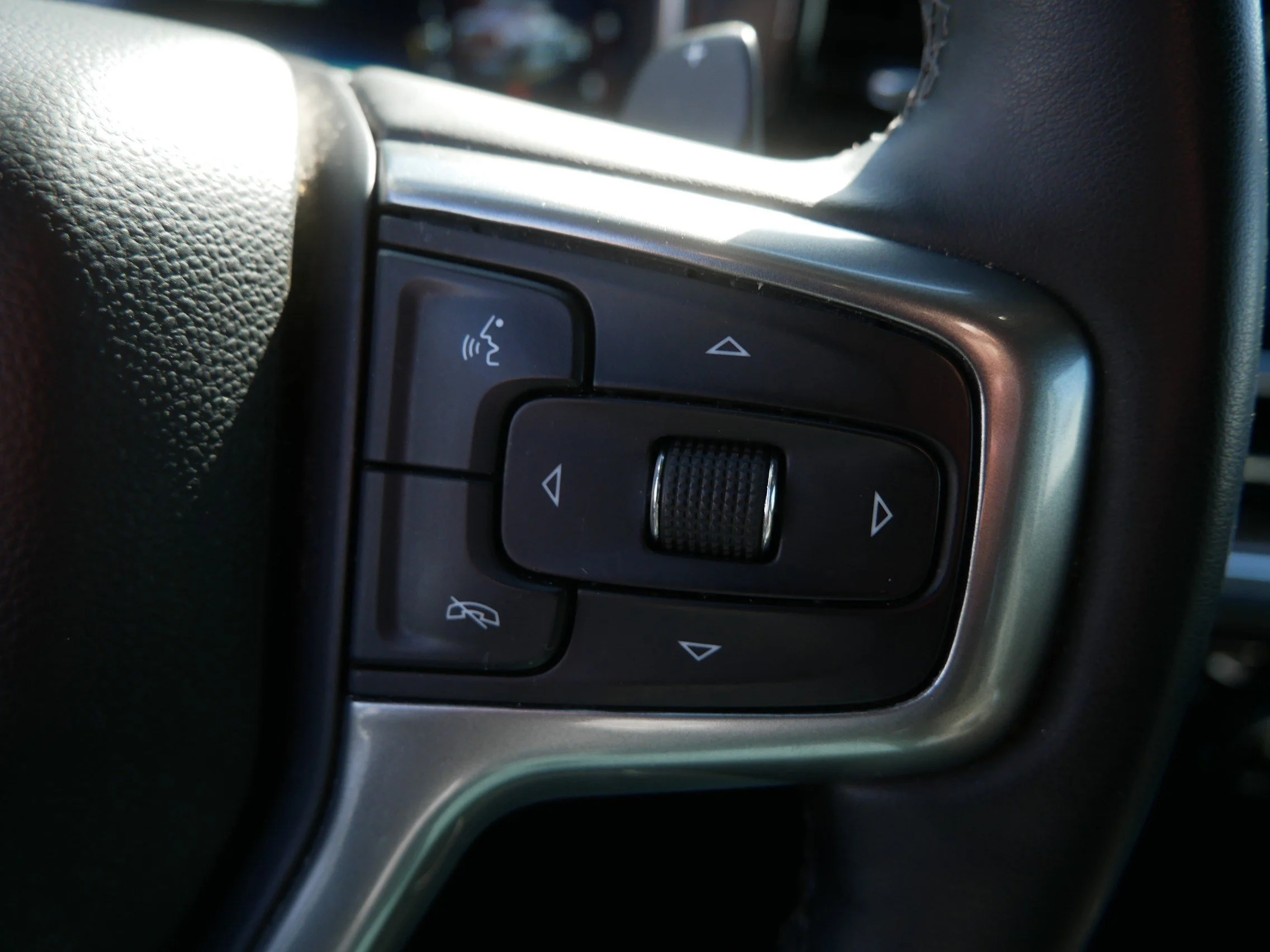 Used 2023 Summit White Chevrolet LT Trail Boss image 28