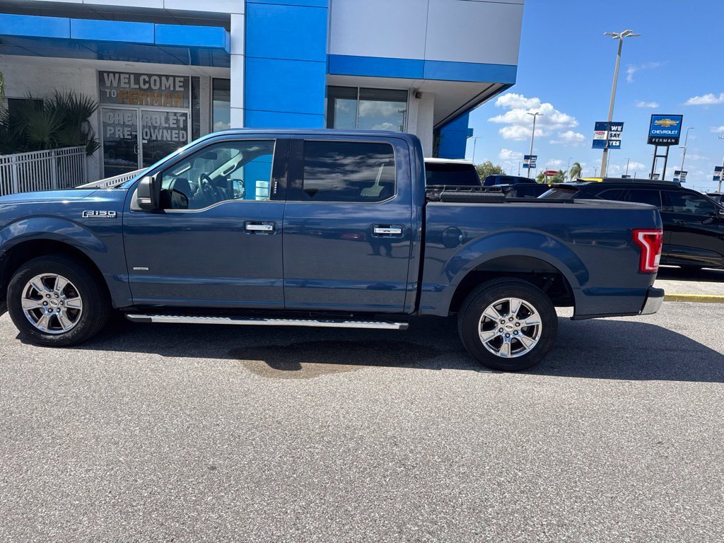 Used 2017 Blue Ford XLT image 7