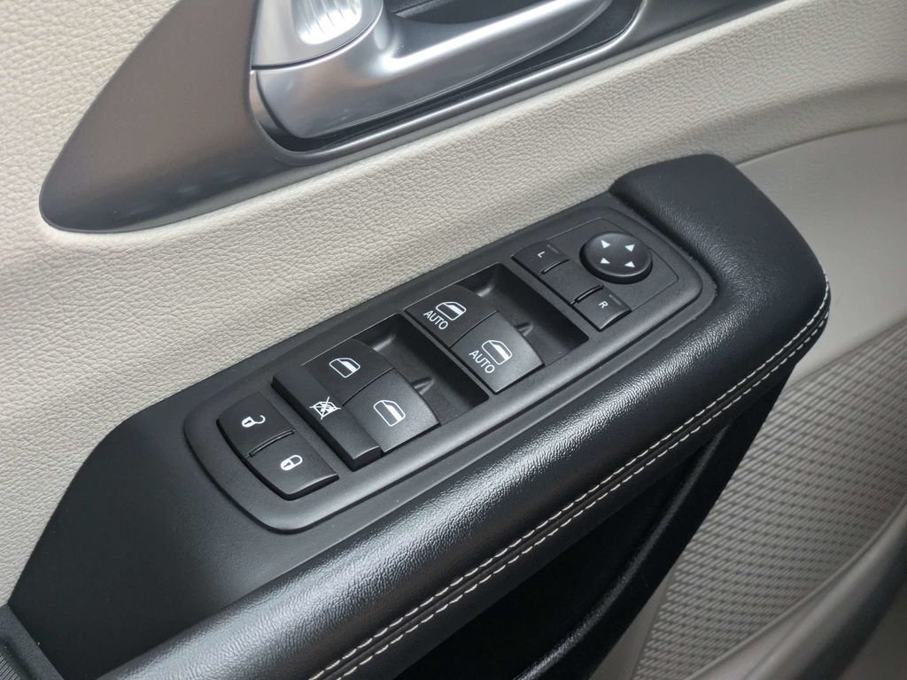 Used 2024 Silver Chrysler Touring L image 24