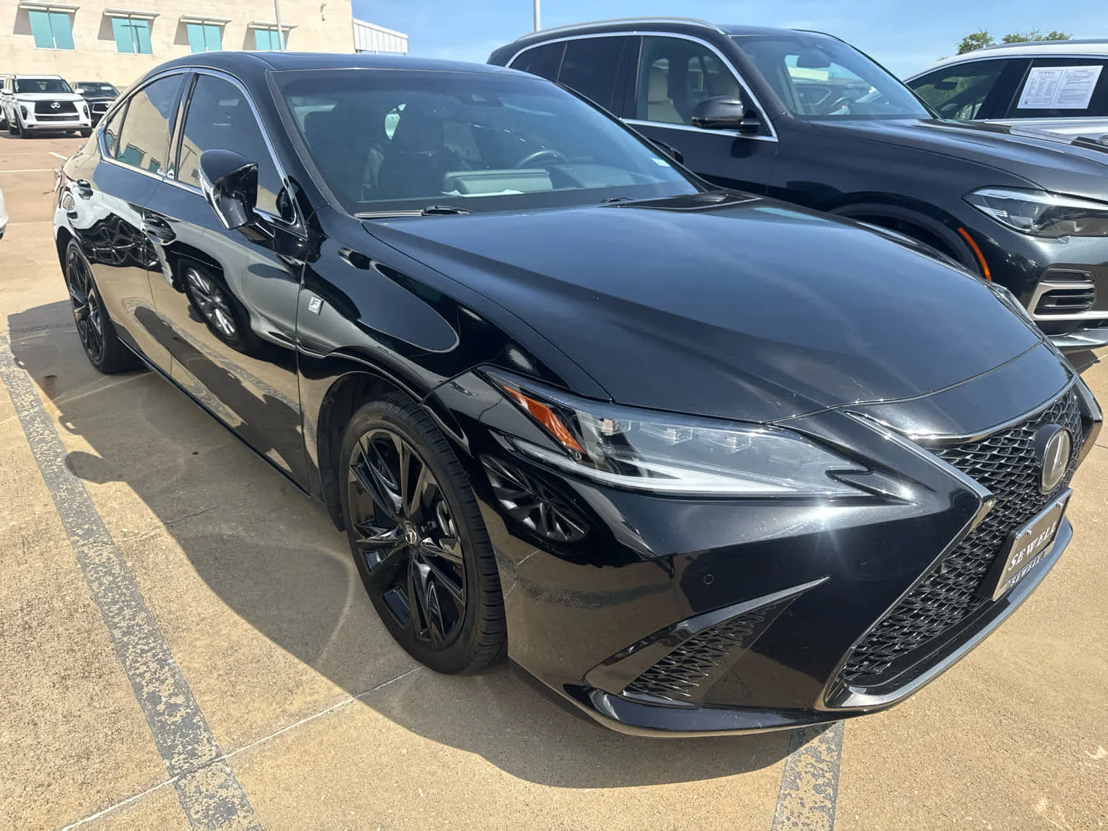 Used 2022 Obsidian Lexus F SPORT image 2